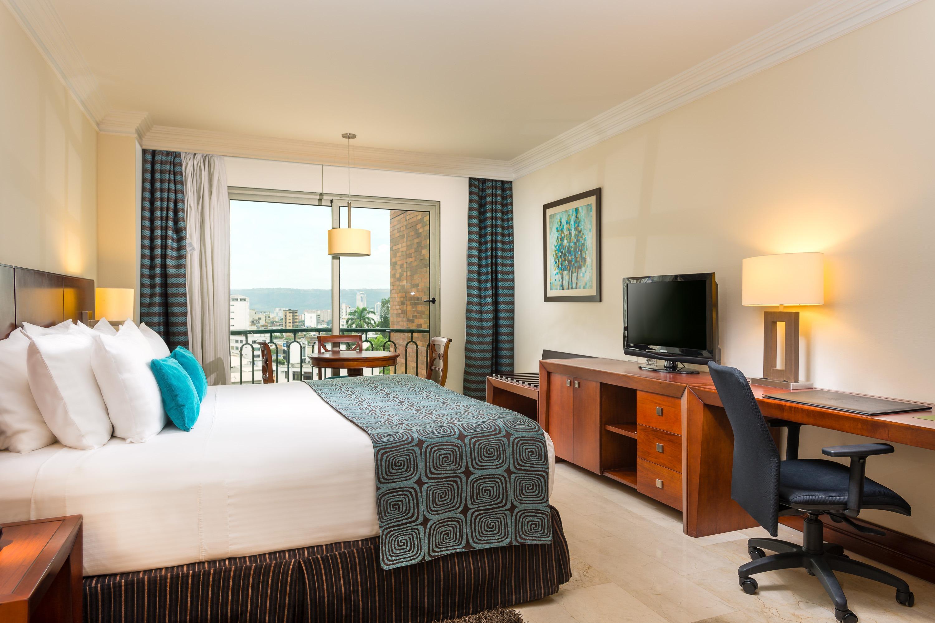 布卡拉曼加丹恩卡尔顿酒店 外观 照片 A room at the Hilton Tel Aviv