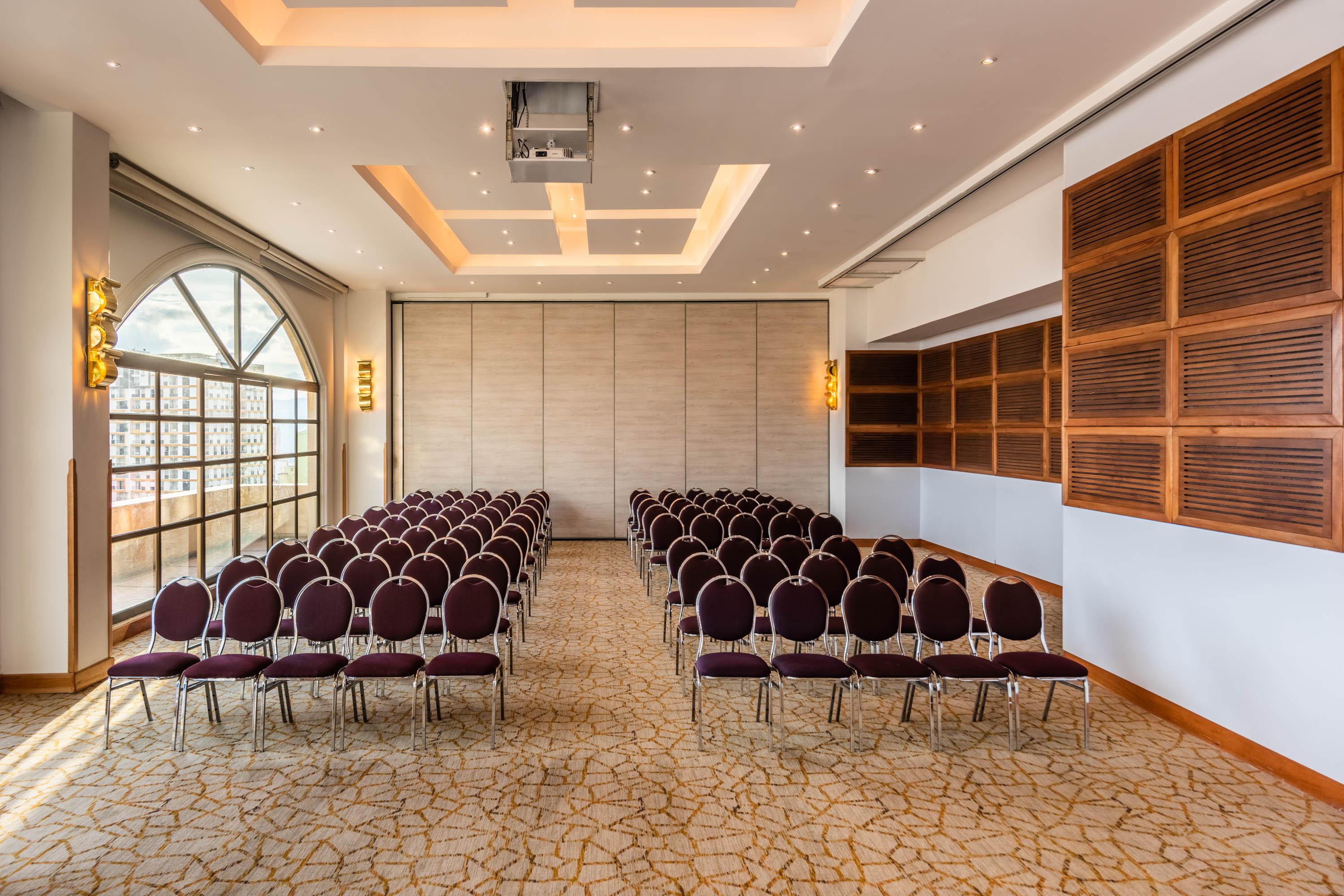 布卡拉曼加丹恩卡尔顿酒店 外观 照片 Meeting room